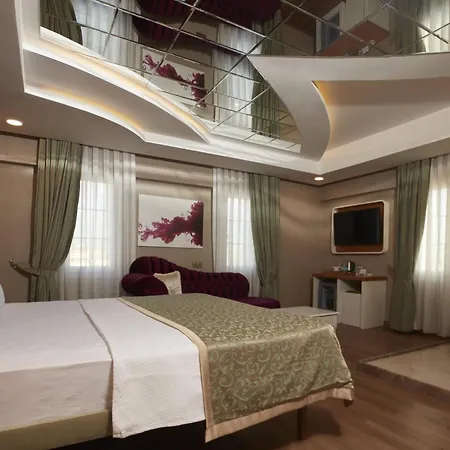 Life Corner 3* İzmir