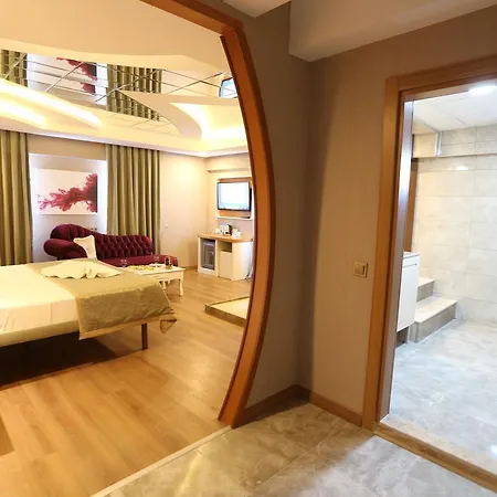 Life Corner Szálloda