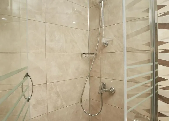 Life Corner Hotell 3*