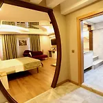 Hotel Life Corner Smirne