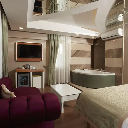 Life Corner 4* Izmir