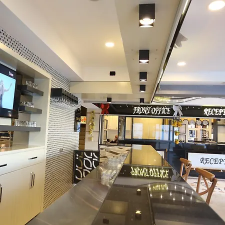 Life Corner Izmir