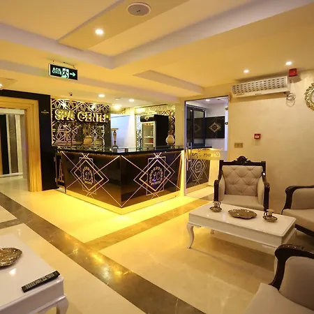 Hotel Life Corner