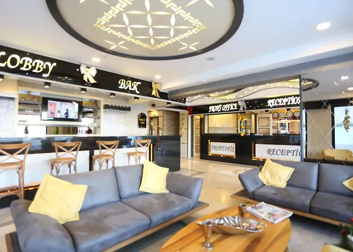 Life Corner 3*