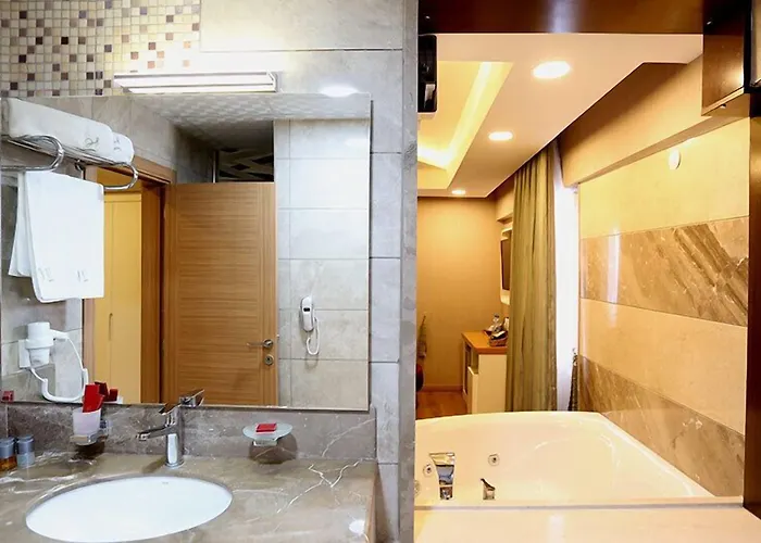 Hotel Life Corner 3*