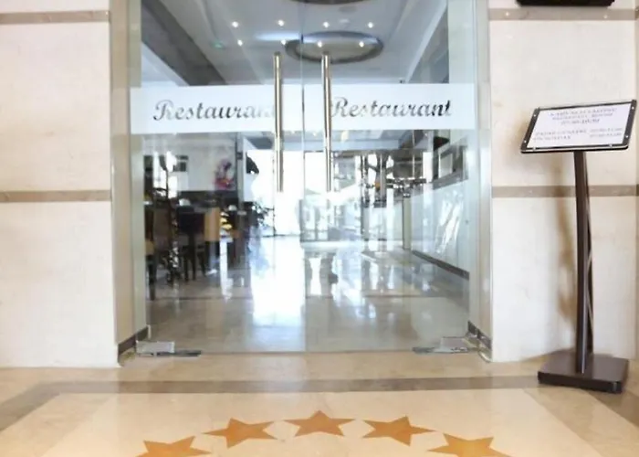Life Corner 3* Izmir