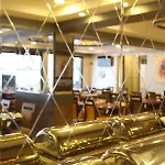 Life Corner Hotel